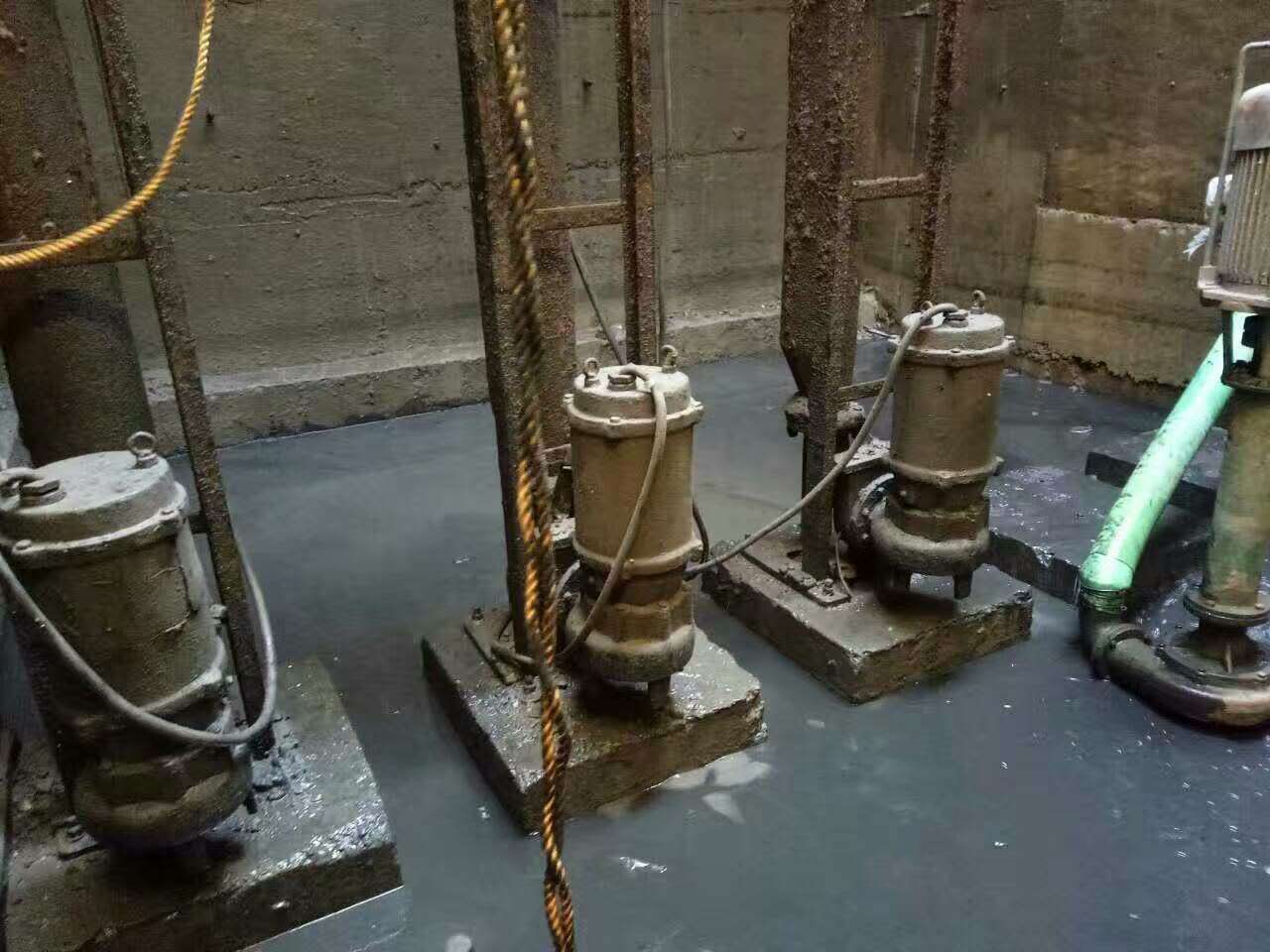 南谯污水池清理